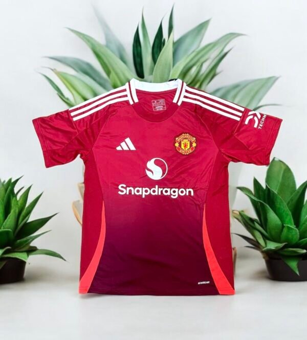 Manchester United's 2024–2025 Home Jersey