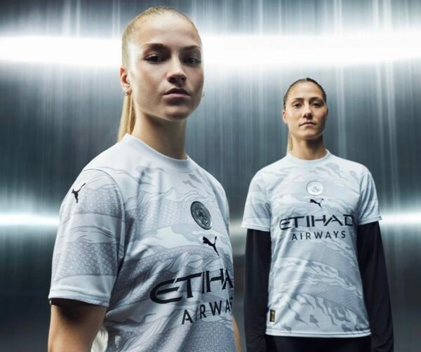 Manchester City Chinese New Year Jersey 2024-25 - Image 3