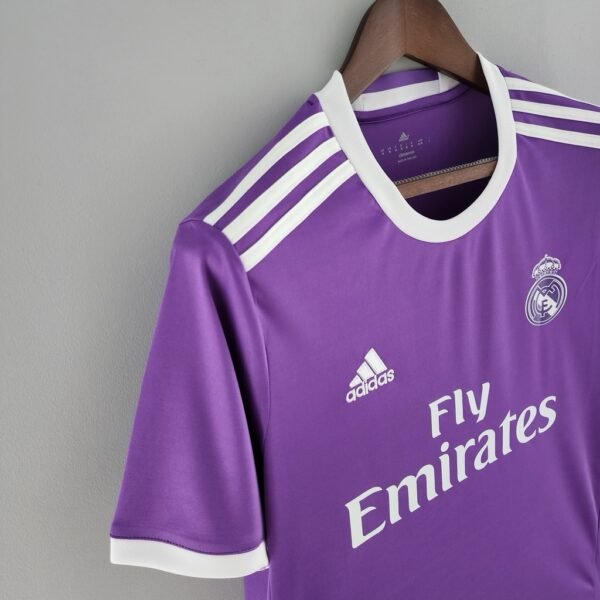 Real Madrid Away 17/18 Retro - Image 3